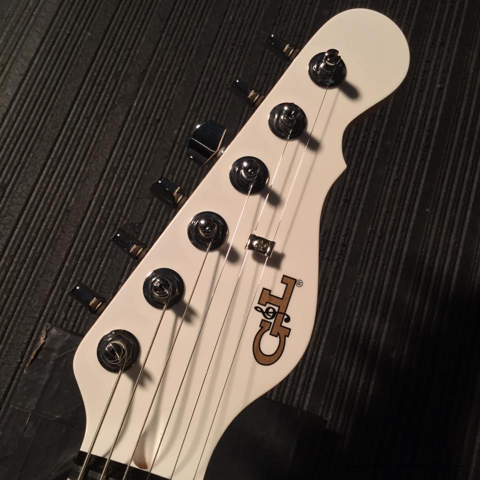 CLF1912067 headstock