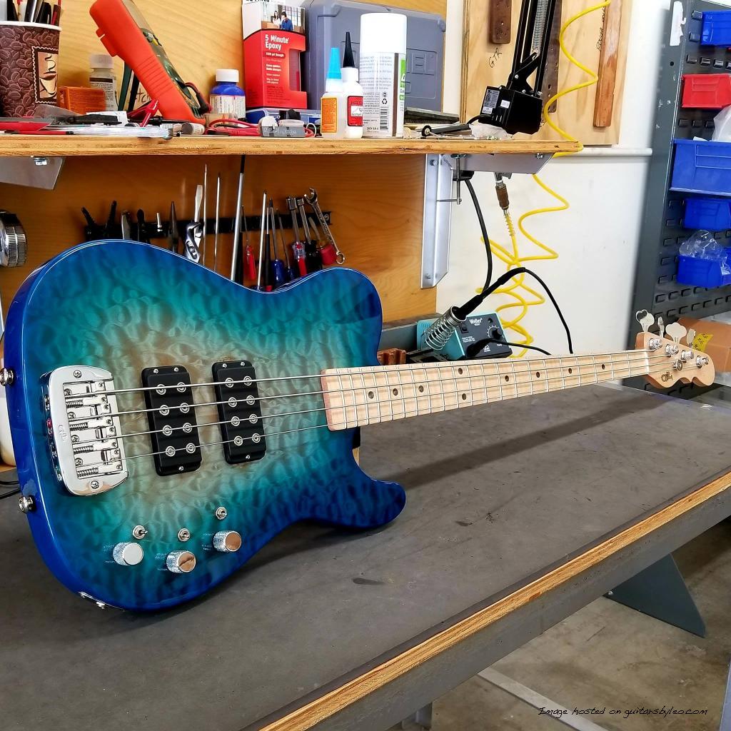 CS ASAT Bass in Aqua Burst