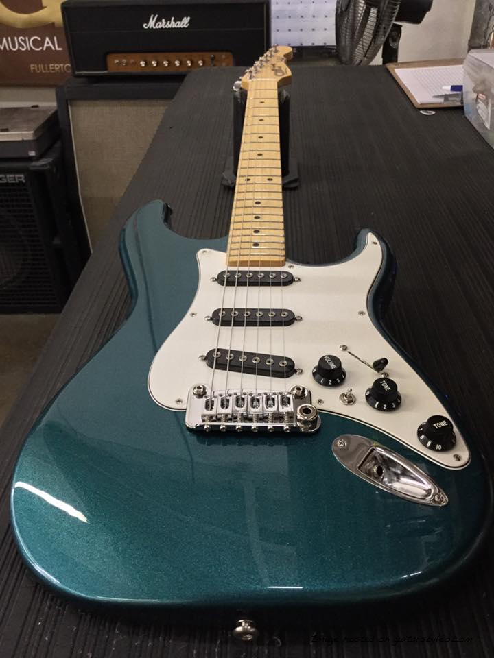 S-500 in Emerald Blue Metallic over basswood CLF1705350