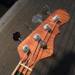 CS2005002 headstock