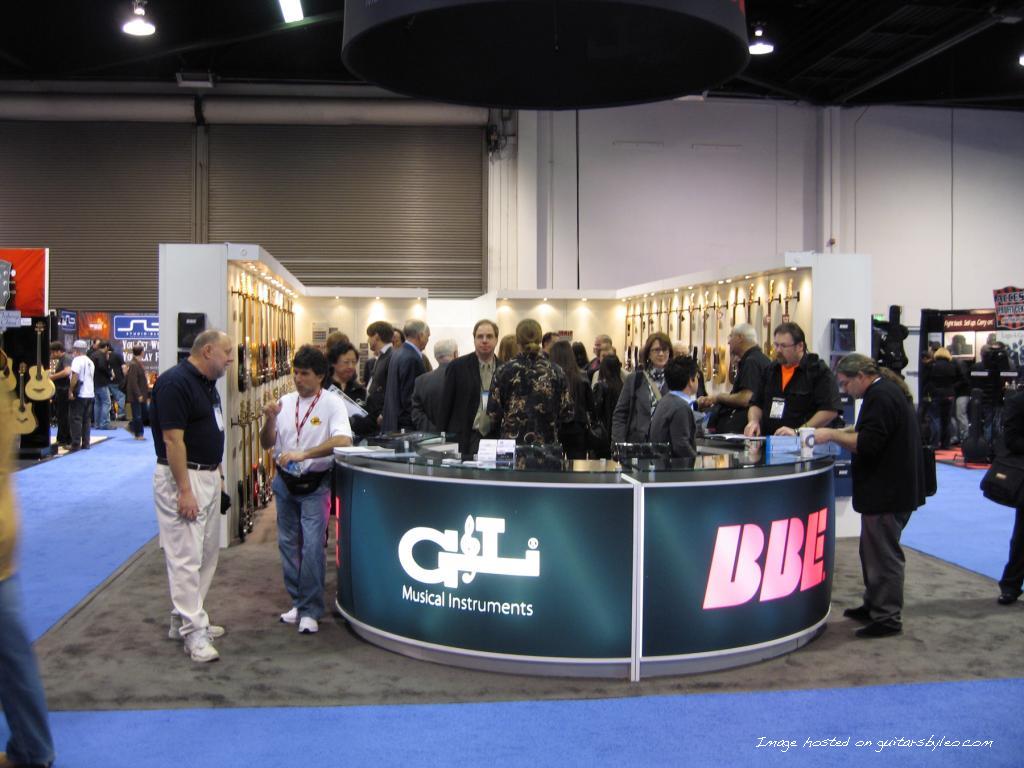 NAMM2010-004