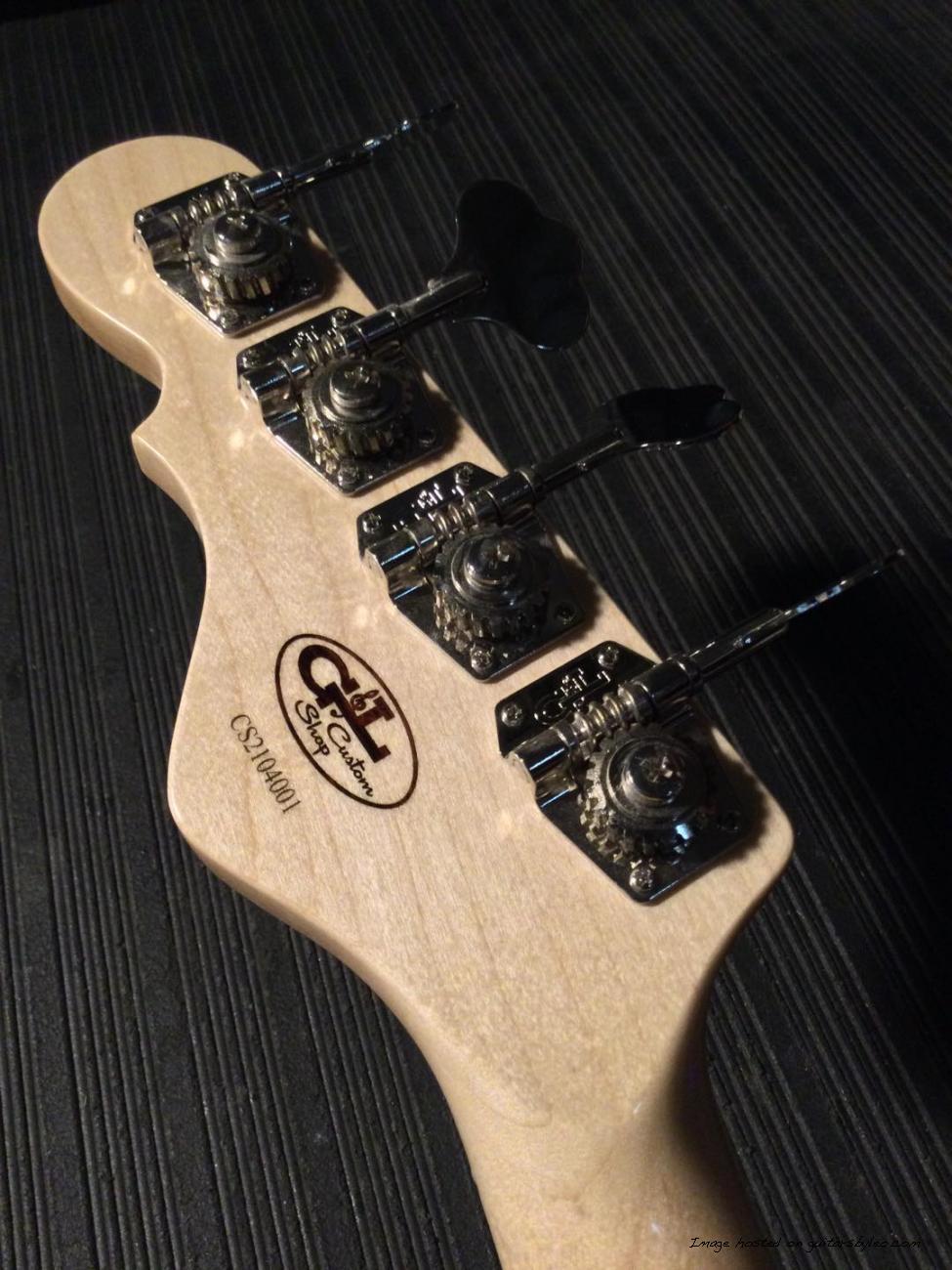 CS2104001 back of headstock