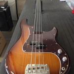 Fretless LB-100 in Old School Tobacco Sunburst ebony board