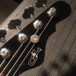 CLF1801233 headstock