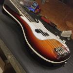 LB-100 in 3-Tone Sunburst on Empress top binding2