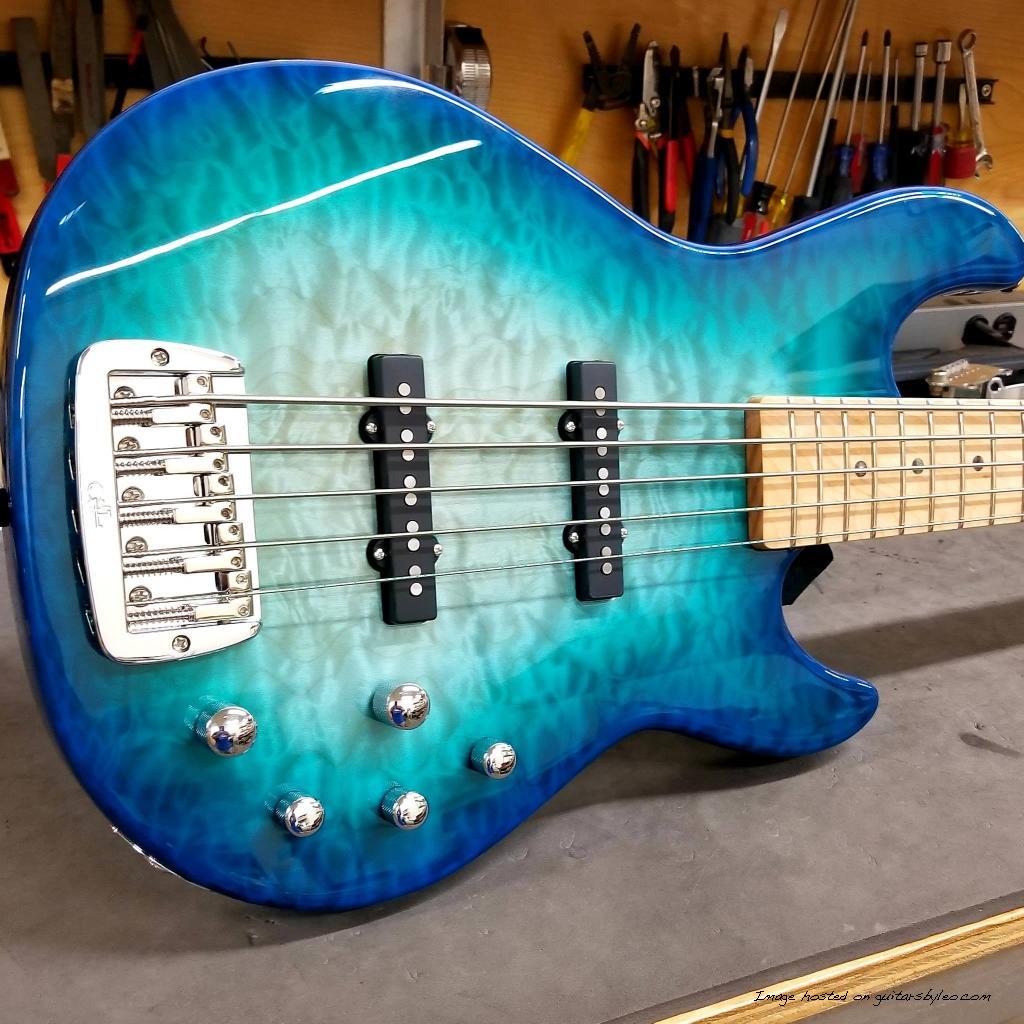 CS MJ5 in Aqua Burst over Quilted Maple