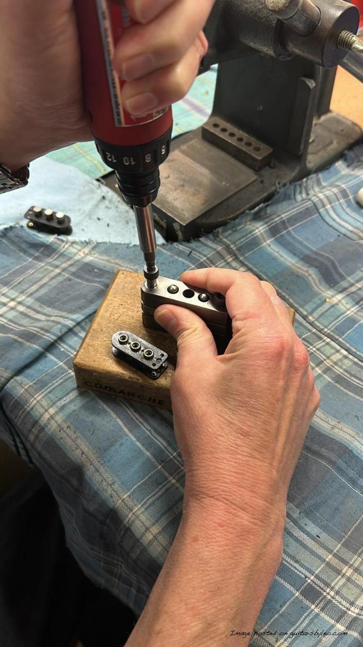 Z-coil with 1970s quarter-inch Sabre:Stingray guitar magnets-6