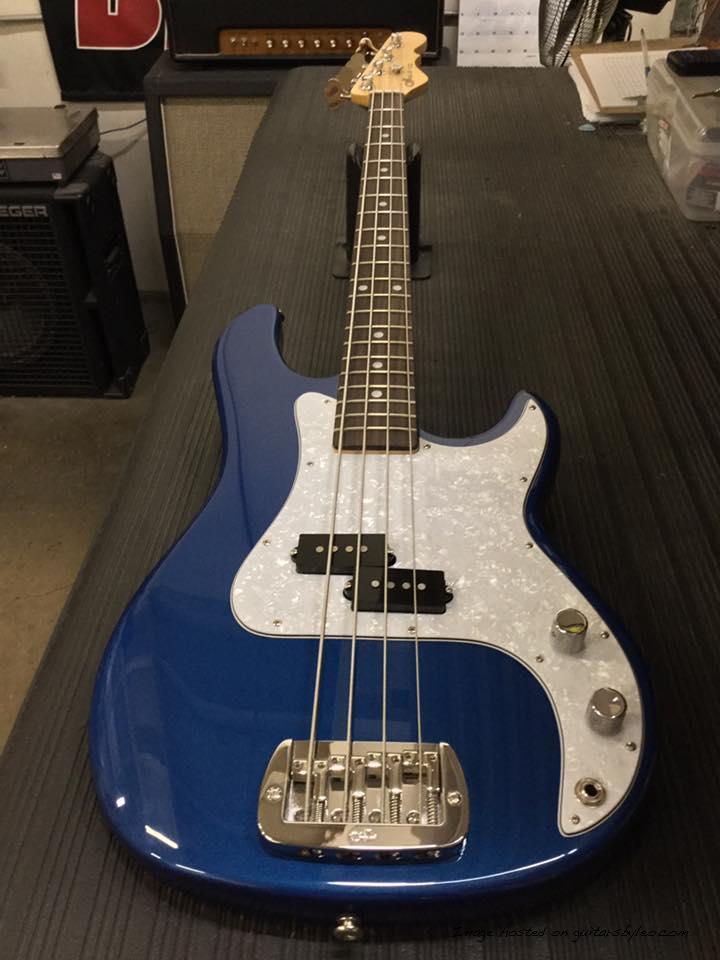 LB-100 in Midnight Blue Metallic