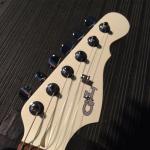 CLF2106157 headstock