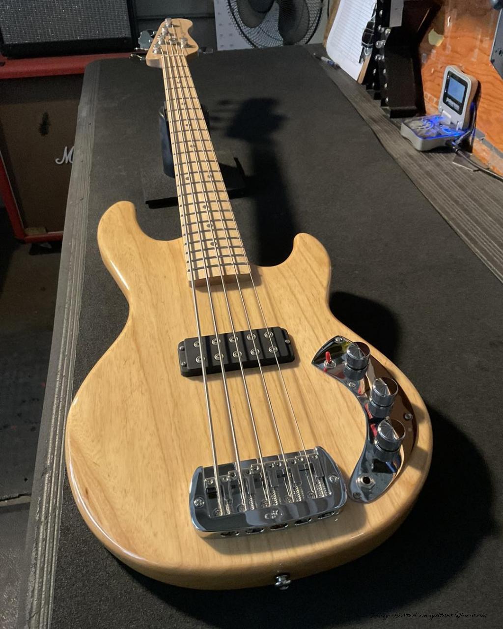 CLF Research L•1000 Series 750 in Natural Gloss over swamp ash