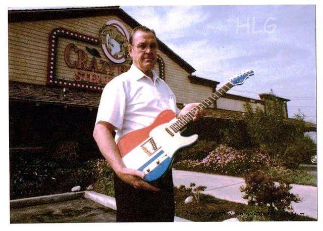 Dale Hyatt at the Crazy Horse Saloon With the Buck Owens