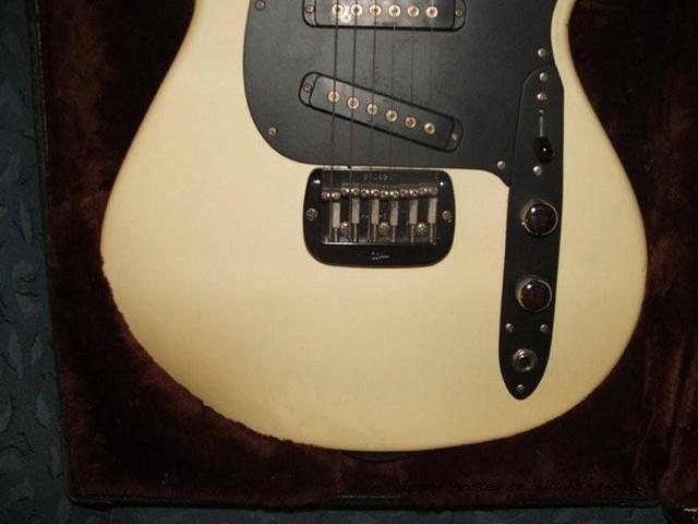 G amp L T-400 018