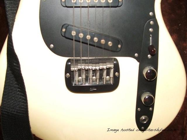 G amp L T-400 028