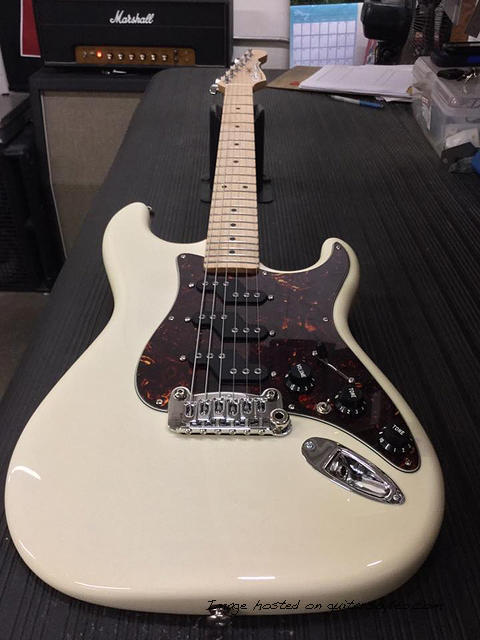 VintageWhite-Comanche