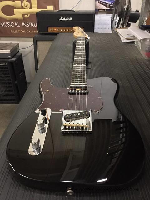 Lefty AC in Blackburst over swamp ash