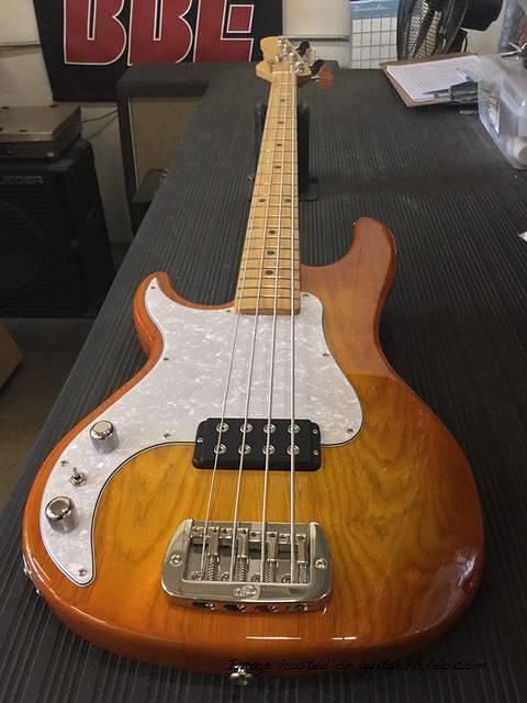 Lefty Kiloton in Honeyburst