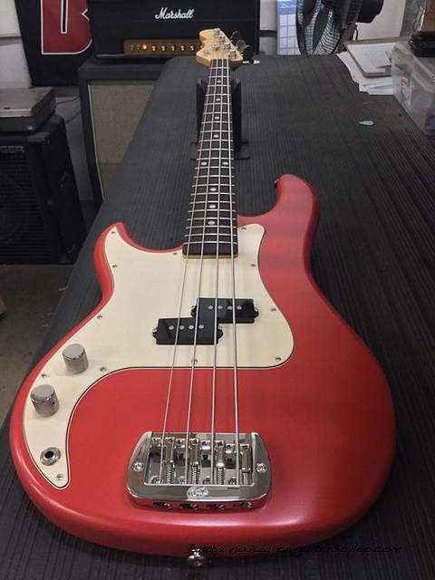 Lefty LB-100 in Fullerton Red Frost