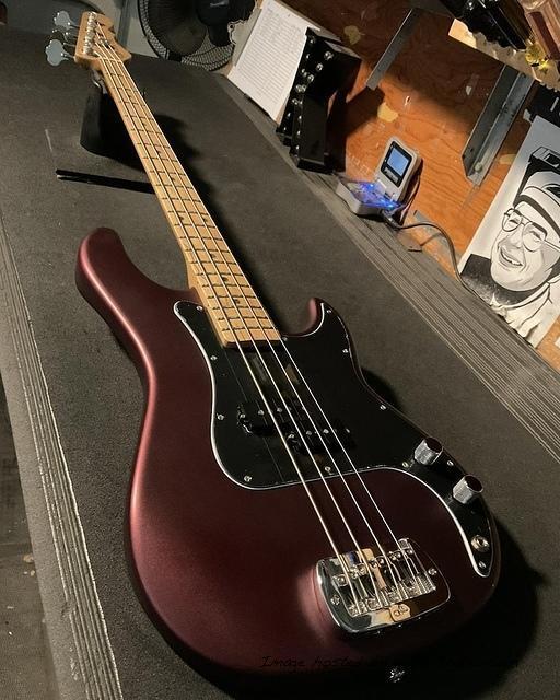 BTO LB-100 in Ruby Red Frost over alder