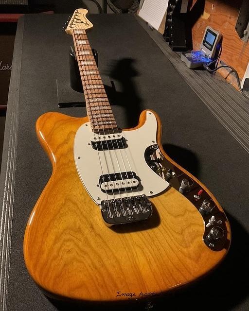 CLF Research Espada HH in Honeyburst over swamp ash