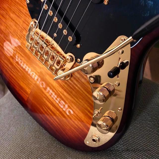 G amp L Custom Shop for making this Skyhawk-2
