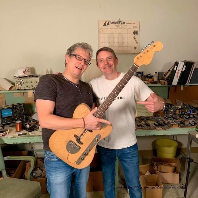Hangin out in Leo s lab with my friend Ralf Rohrbach owner of Musik Wein which distributes G amp L in Germany