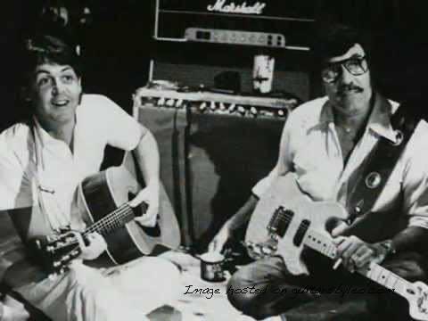 Paul McCartney and Leo Fender s old friend Carl Perkins