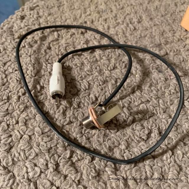 needed an adapter from RCA to 1 4 -2