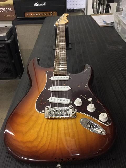 Legacy in Old School Tobacco Sunburst over swamp ash Chechen board