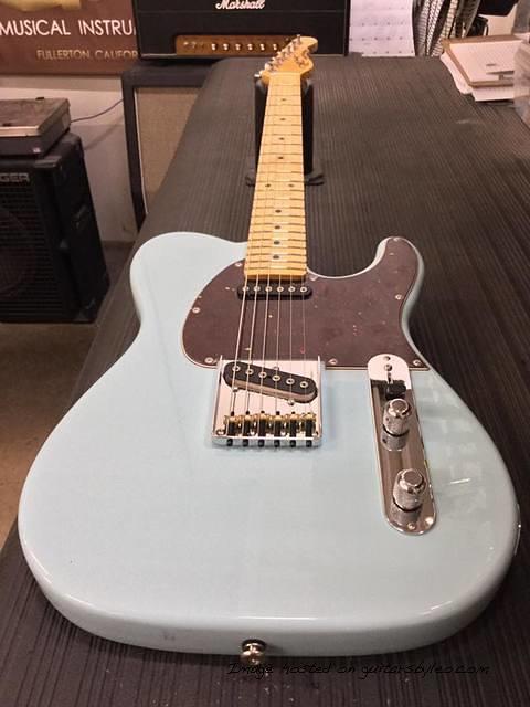 AC in nitrocellulose lacquer Sonic Blue