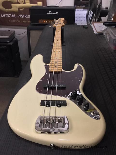 special run Nitro lacquer JB in Vintage White