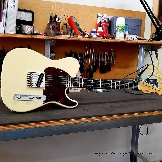 CS ASAT Classic in Vintage White nitro-1