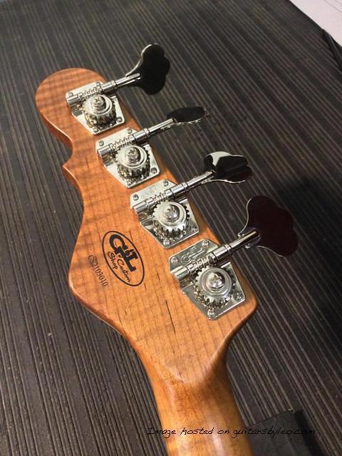 CS2103010 bacck of headstock
