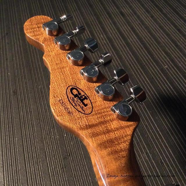 CS2105007 back of headstock