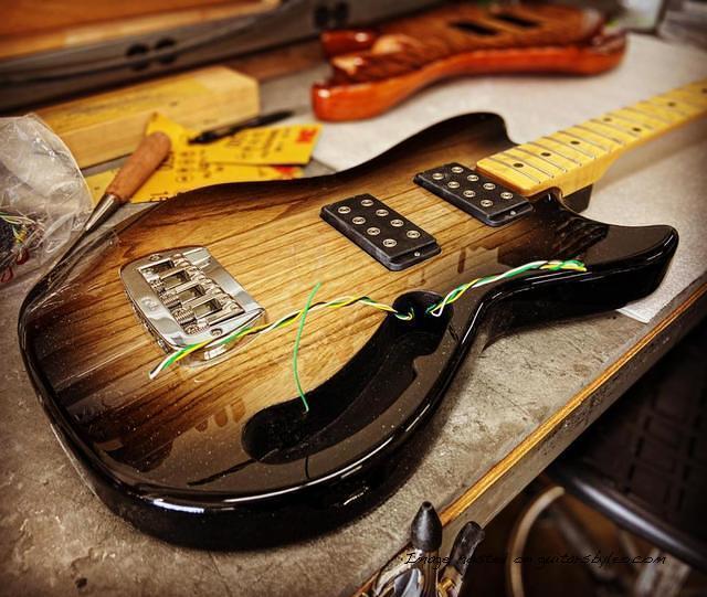 Custom Shop Fallout Shortscale bass