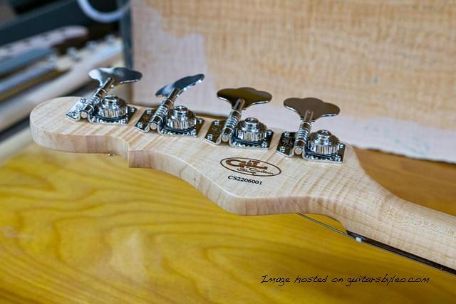 Custom Shop LB 100 in 3 Tone Sunburst over Swamp Ash-5
