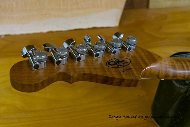Custom Shop Legacy HH RMC with a Premium Quilted Maple Top in Antique Brown Burst-8