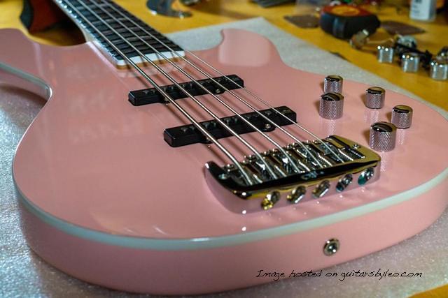 Custom Shop MJ 5 in Shell Pink over Empress3