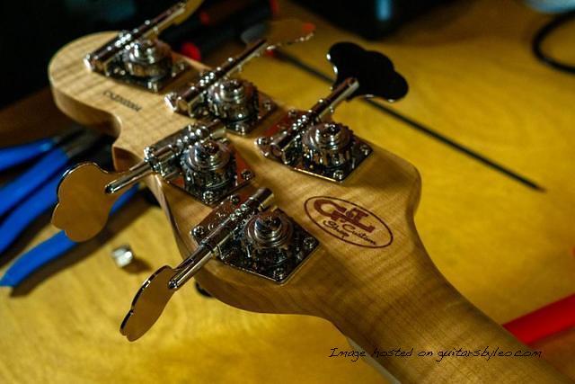 Custom Shop MJ 5 in Shell Pink over Empress7