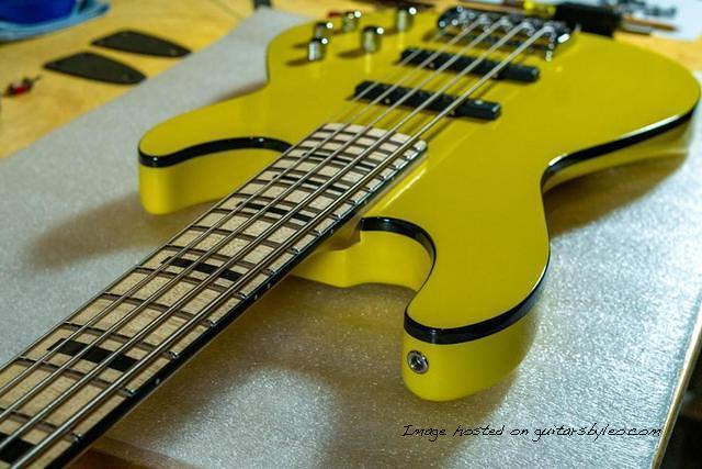 Custom Shop MJ 5 in Yellow Fever-4