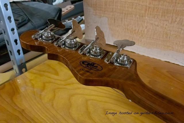 Custom Shop SB-2T in Whiskey over Swamp Ash-6
