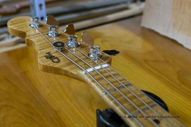 Custom Shop SB 1 in Jet Black over Alder-5