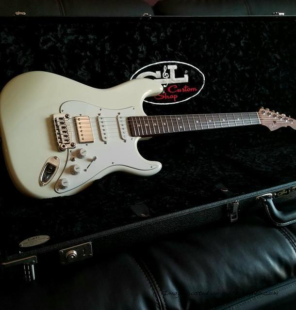 Legacy HSS features handwound pickups a Roasted Flame Maple neck with stainless steel frets-1