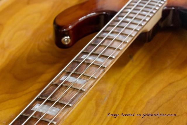 left handed Custom Shop CLF Research L 2000-4