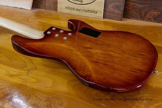 left handed Custom Shop CLF Research L 2000-8
