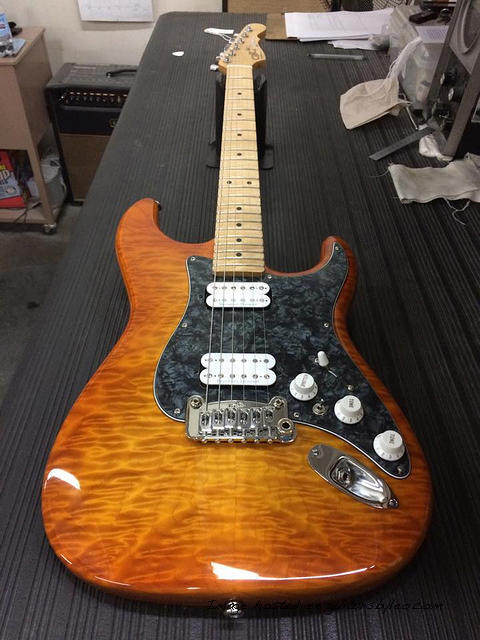 Honeyburst Quilted Maple top2