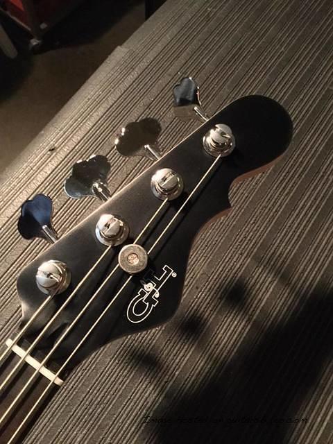 CLF1903017 headstock