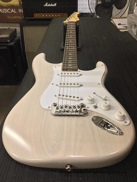 S-500 in Blonde Frost over swamp ash