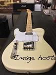 lefty AC in Vintage White